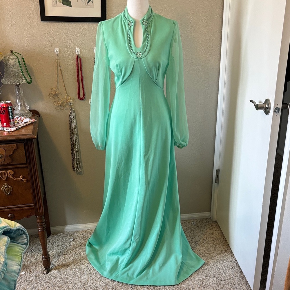 1970’s Mint Green Formal Maxi Dress size Small